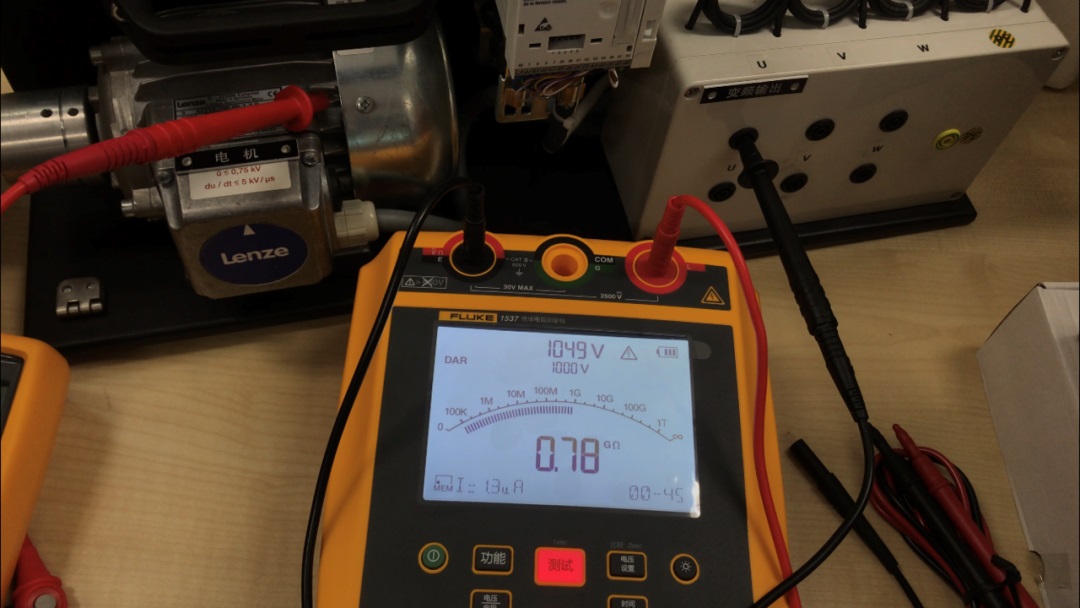 Fluke1537 绝缘电阻测试仪
