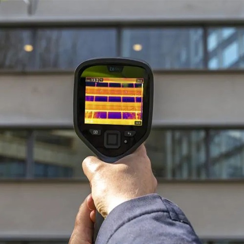 FLIR E8Pro红外热像仪检测图