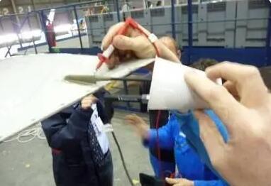测试和维护飞机静电放电刷