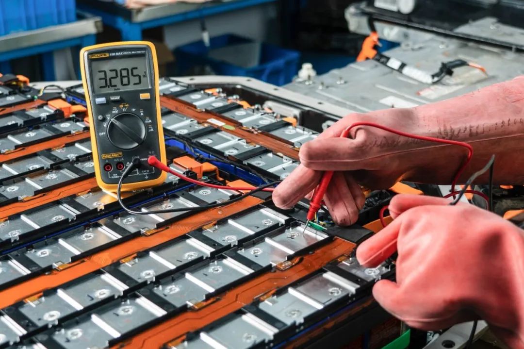 Fluke12E+数字万用表