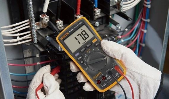 Fluke17B MAX数字万用表
